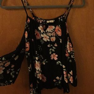 Cut out shoulder floral shirt